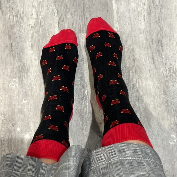 Maker’s Mark socks NWT bourbon whiskey - Picture 3 of 3